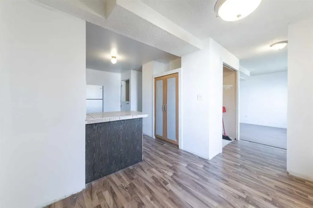 17 3 Avenue E, #7
