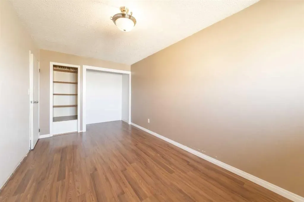 17 3 Avenue E, #7