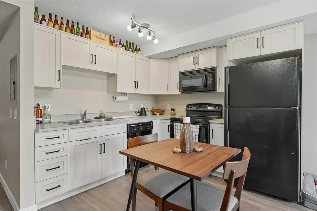 2781 Chinook Winds Drive SW, #14104