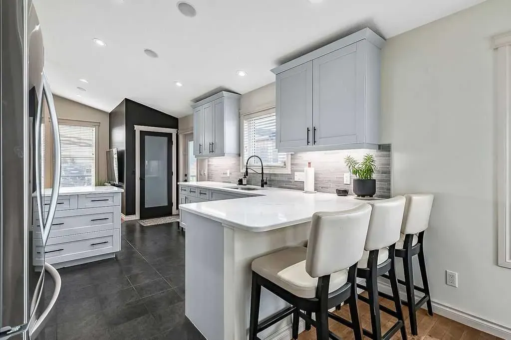 1957 High Country Drive NW