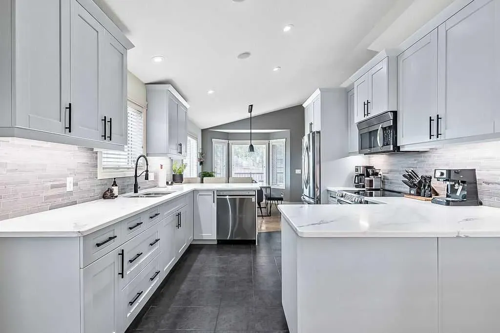 1957 High Country Drive NW