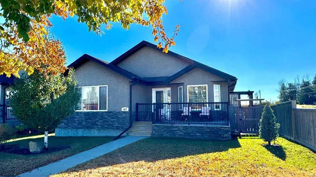 1957 High Country Drive NW