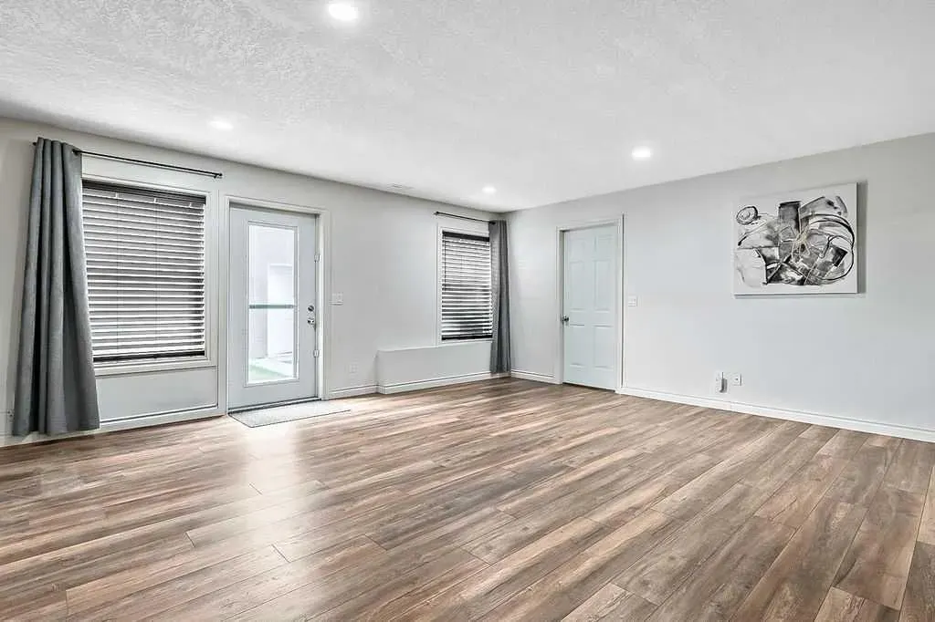 1957 High Country Drive NW