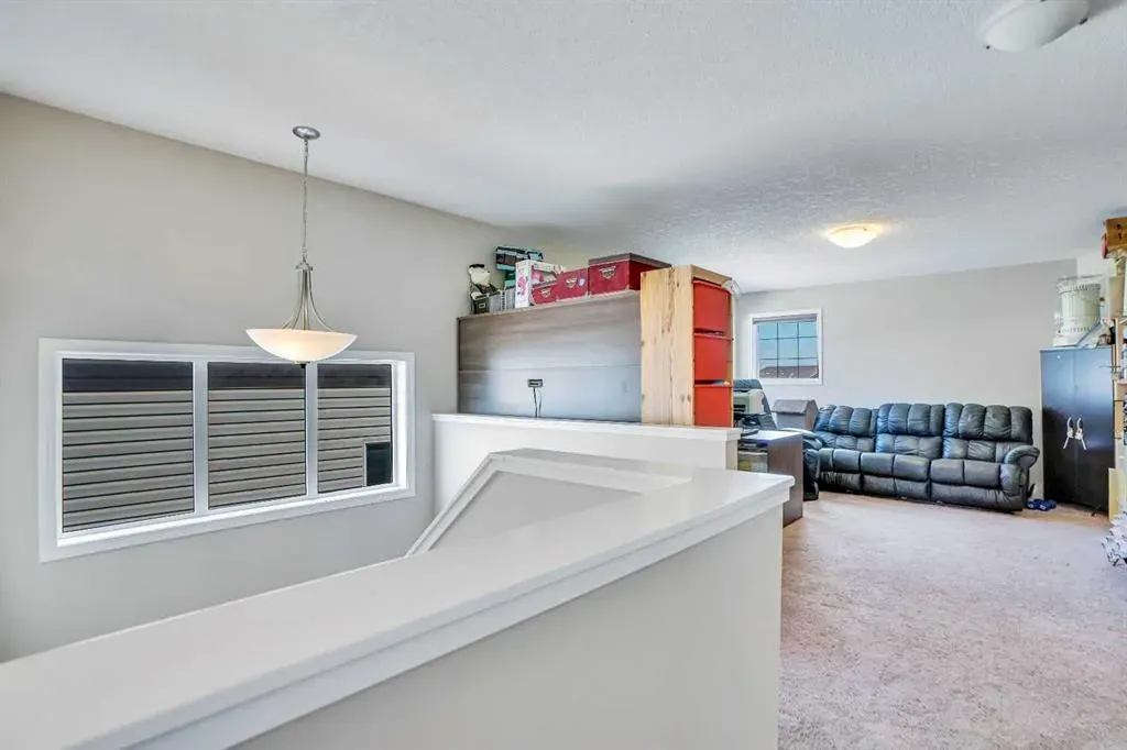 19 Hillcrest Link SW