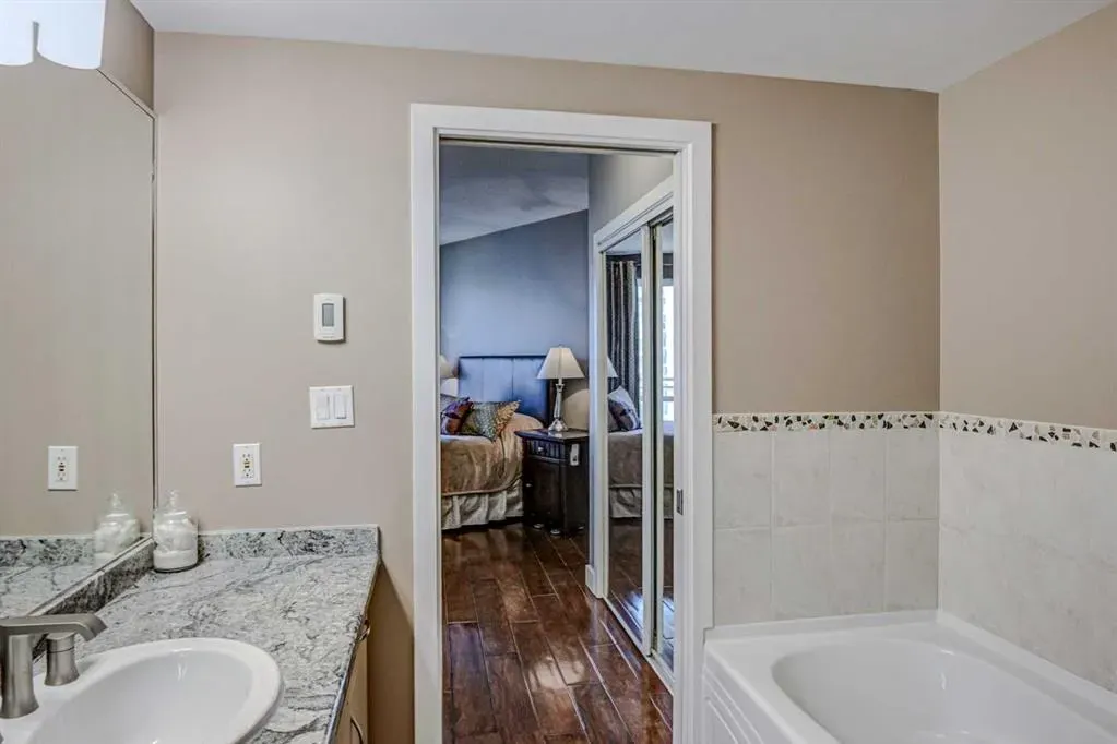 1078 6 Avenue SW, #2401