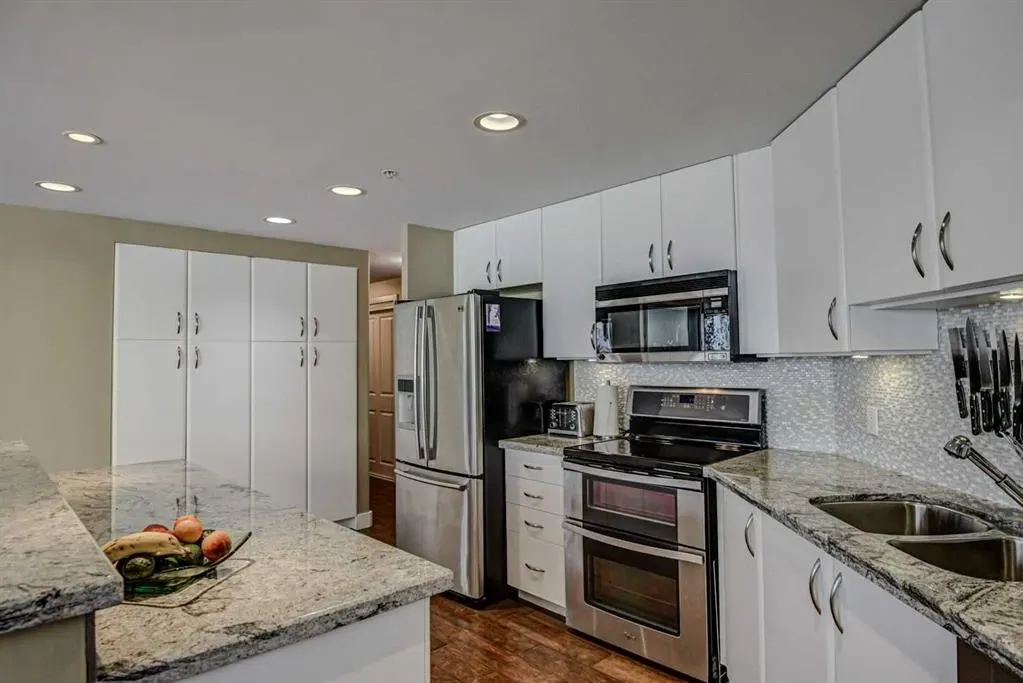 1078 6 Avenue SW, #2401
