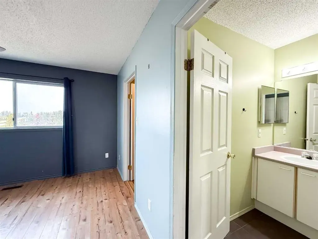 465 Makenny Street, #17