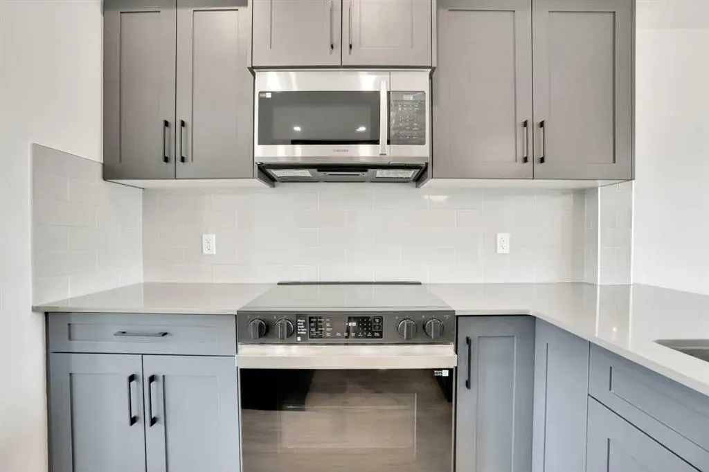 145 CHELSEA Mews, #54