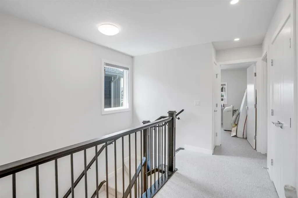 28 Midtown Close SW