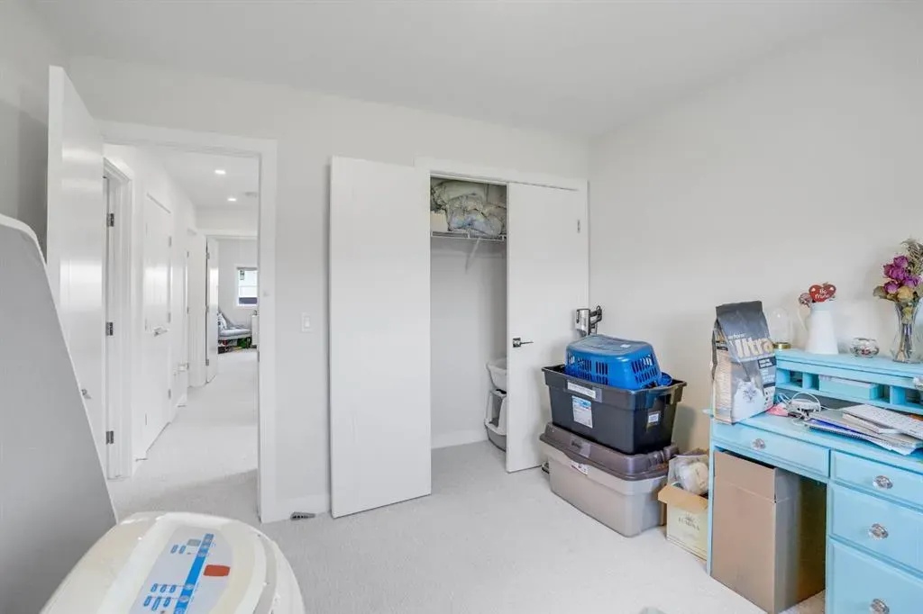 28 Midtown Close SW