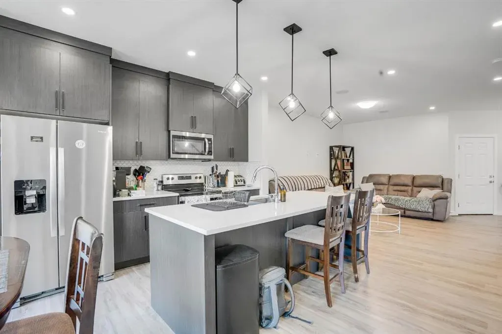 28 Midtown Close SW