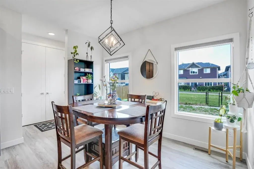 28 Midtown Close SW