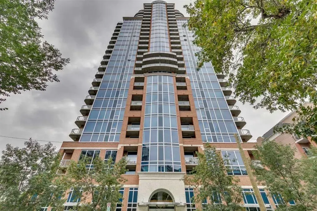 817 15 Avenue SW, #207