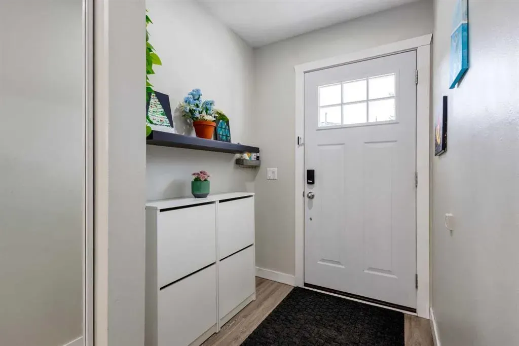 1111 Canterbury Drive SW, #4