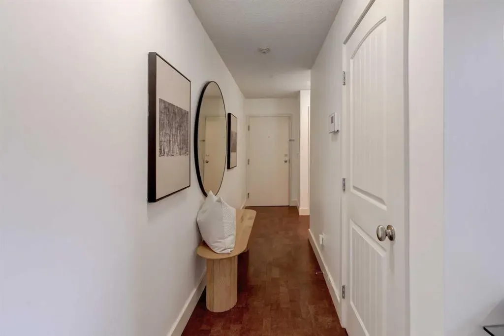 226 Village Terrace SW, #8