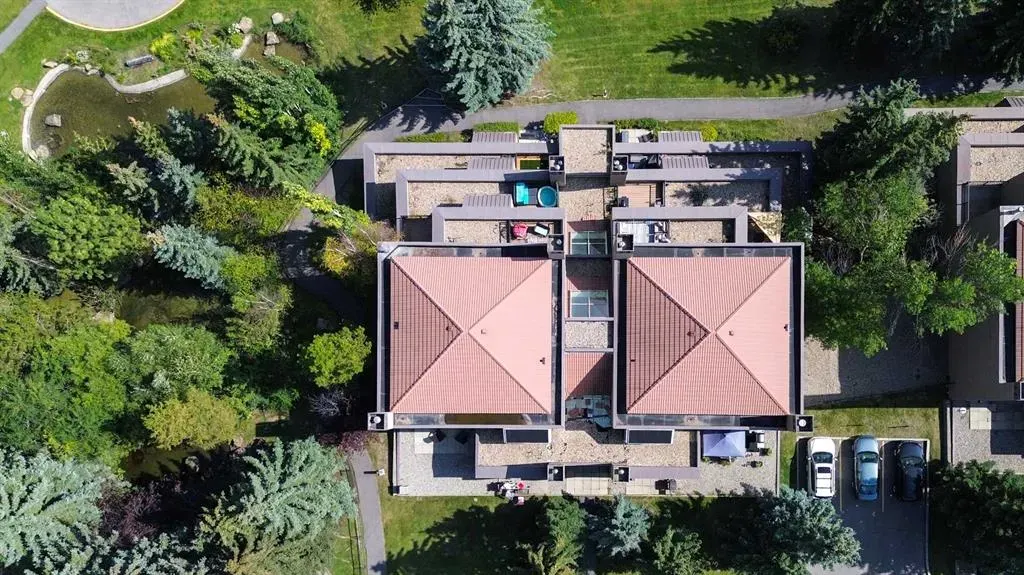 226 Village Terrace SW, #8