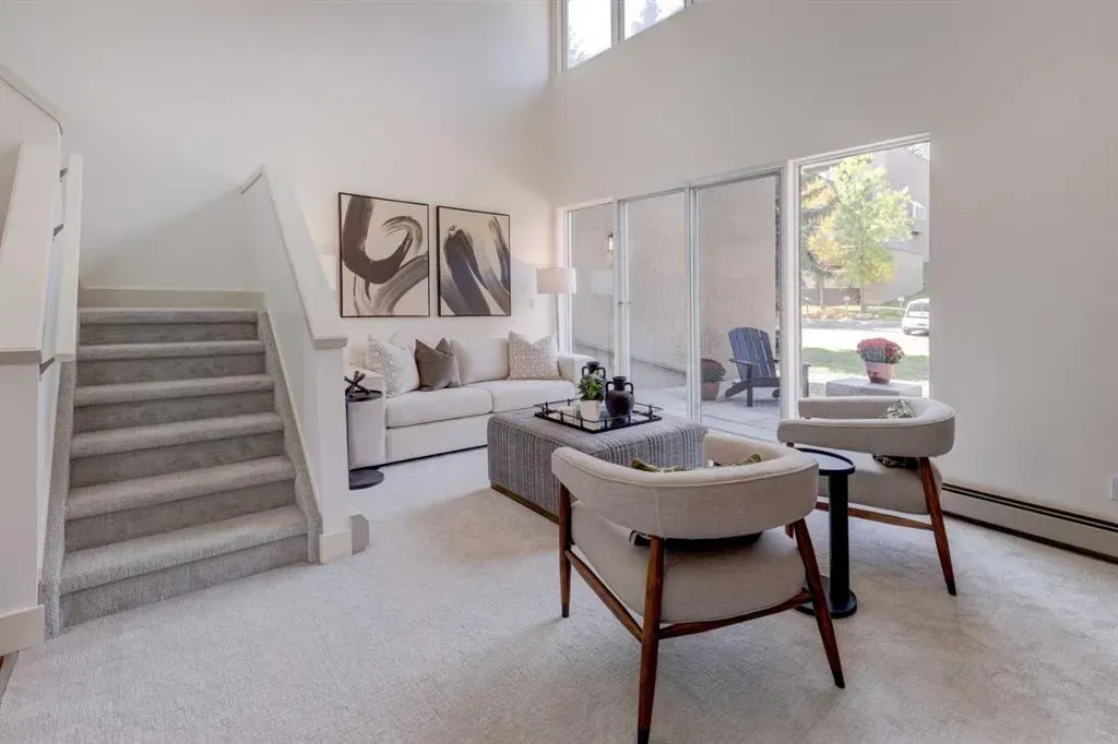 226 Village Terrace SW, #8