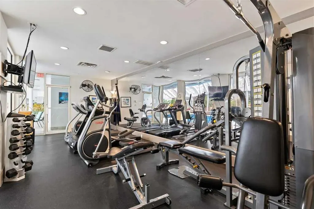 4555 Varsity Lane NW, #406