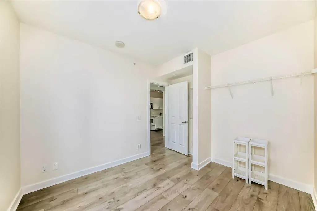 10 brentwood Common NW, #810