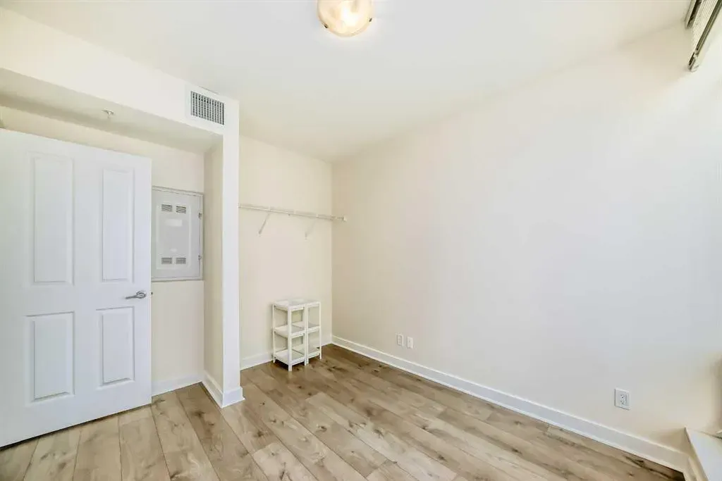 10 brentwood Common NW, #810