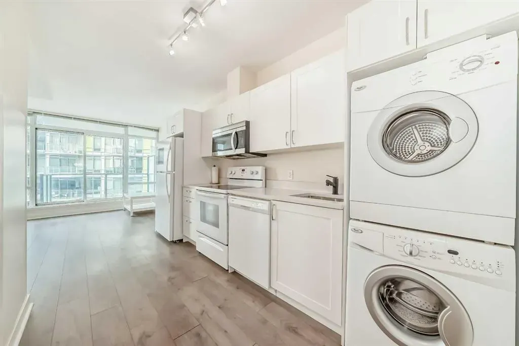 10 brentwood Common NW, #810