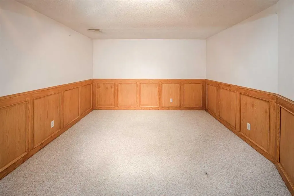16 Sunhaven Way SE