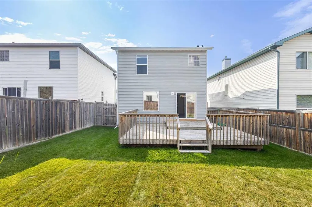 35 Tuscarora Way NW
