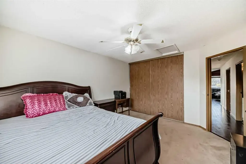 11 Martinwood Road NE