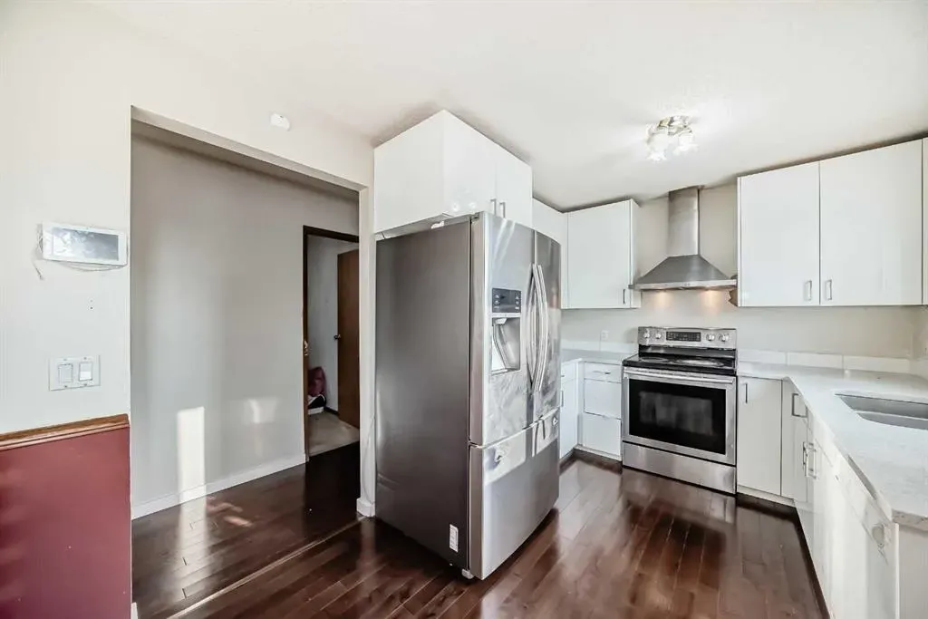 11 Martinwood Road NE