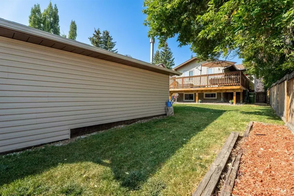 1205 Meadowbrook Drive SE