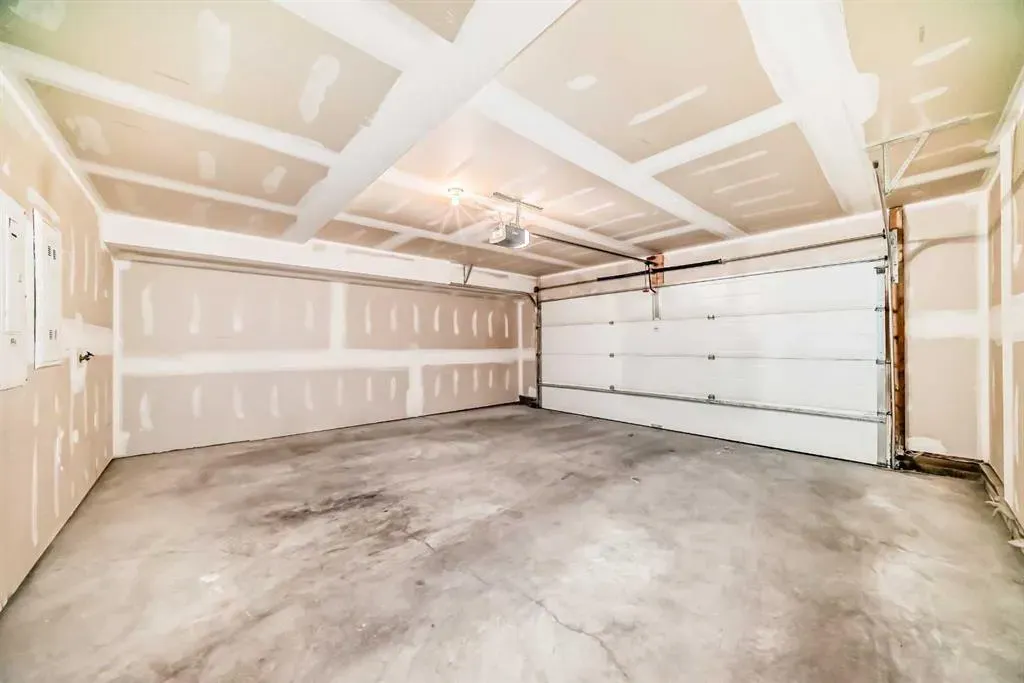 59 Nolanlake Cove NW