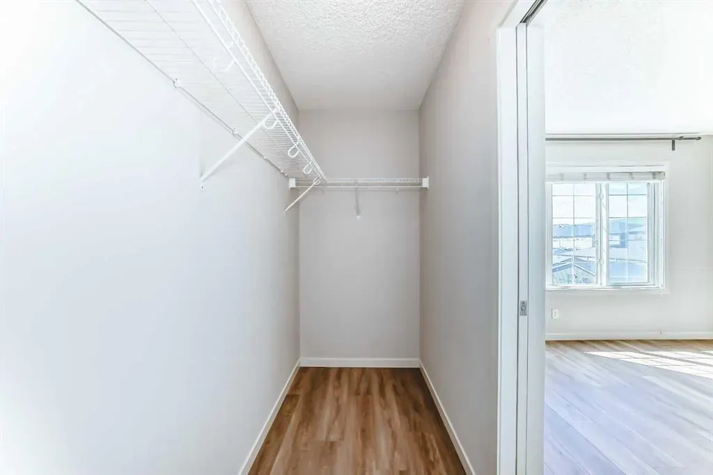 59 Nolanlake Cove NW