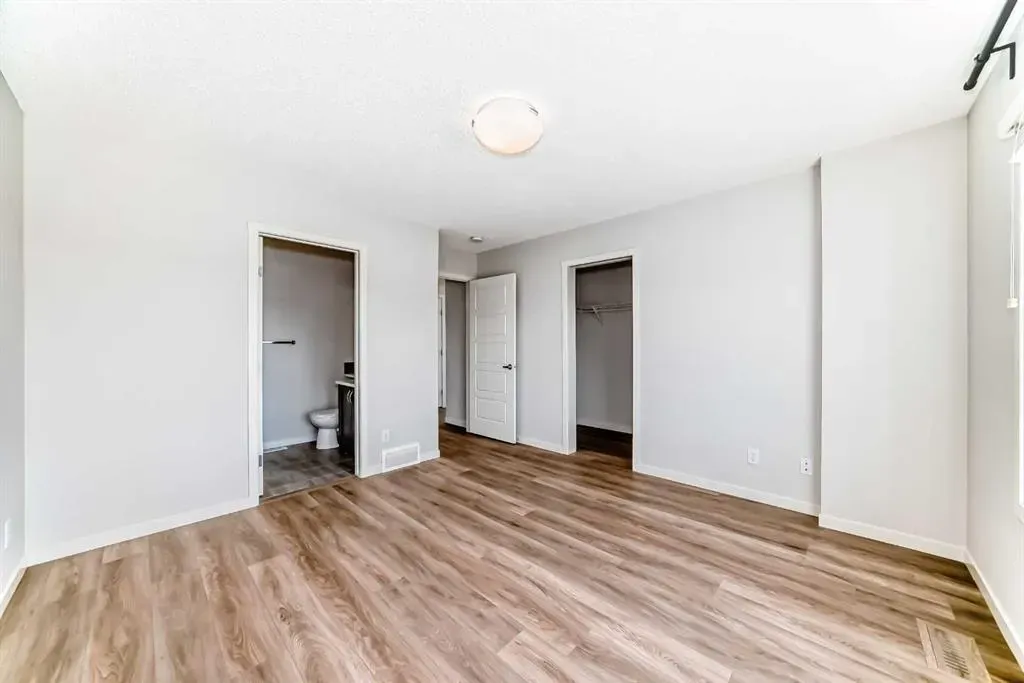 59 Nolanlake Cove NW