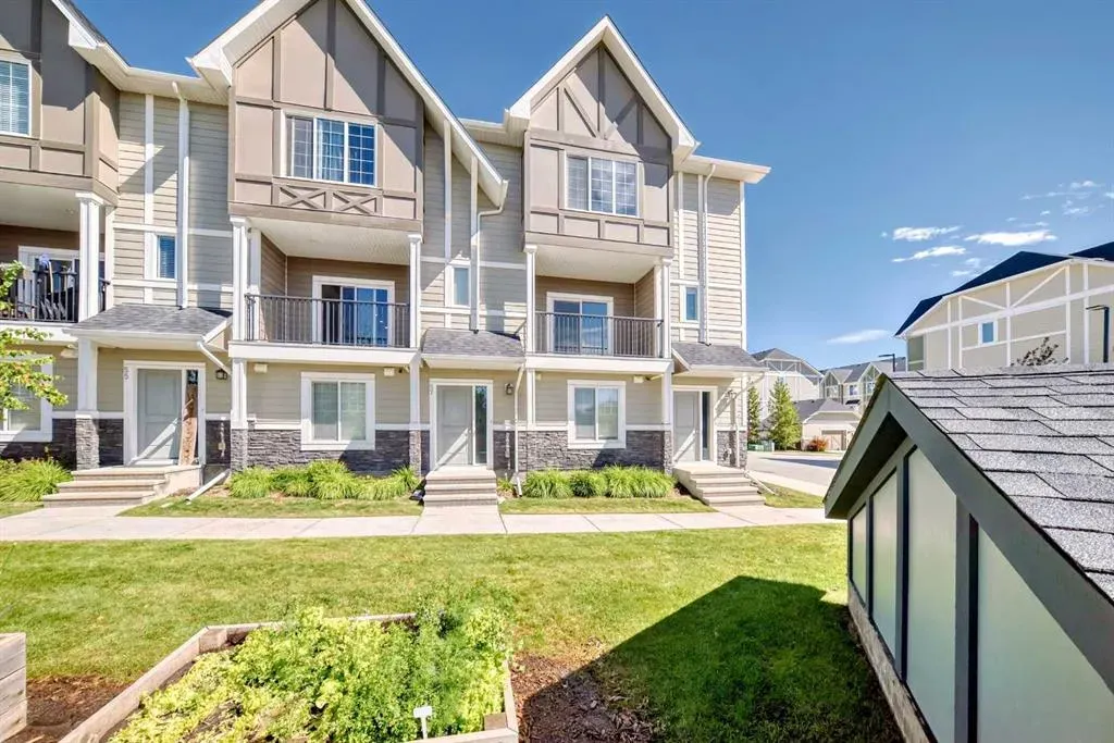 59 Nolanlake Cove NW