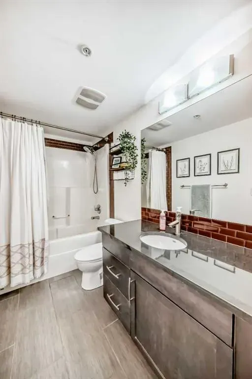 725 4 Street NE, #104