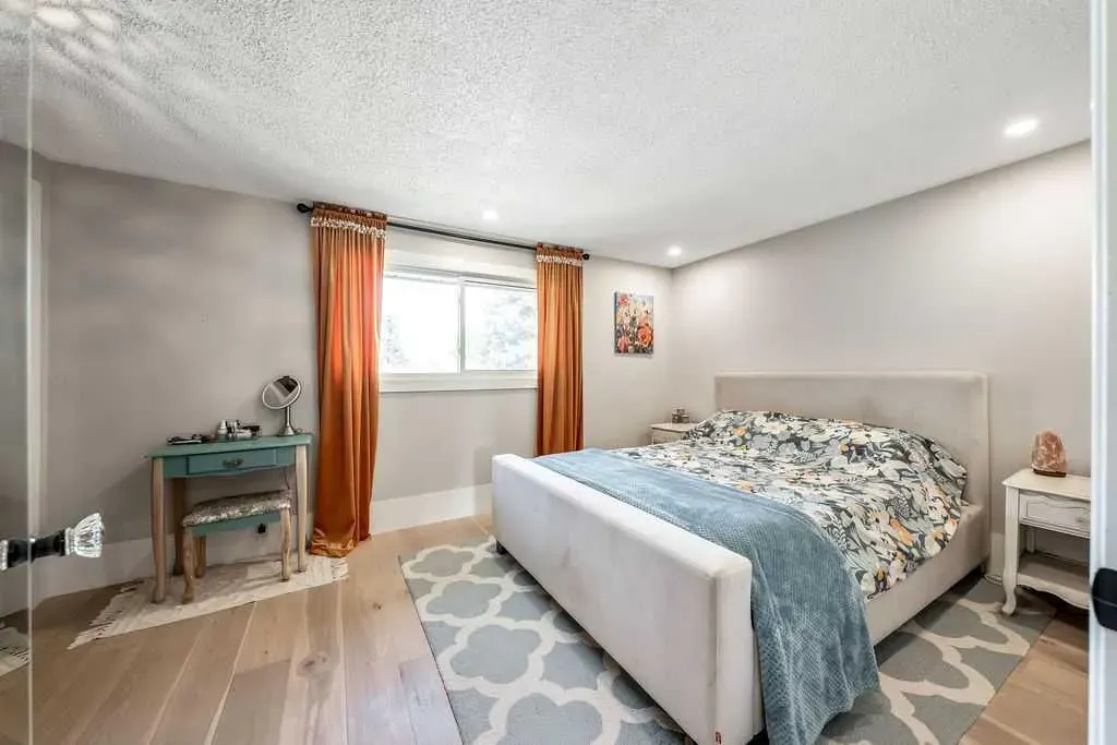 41 Midridge Gardens SE