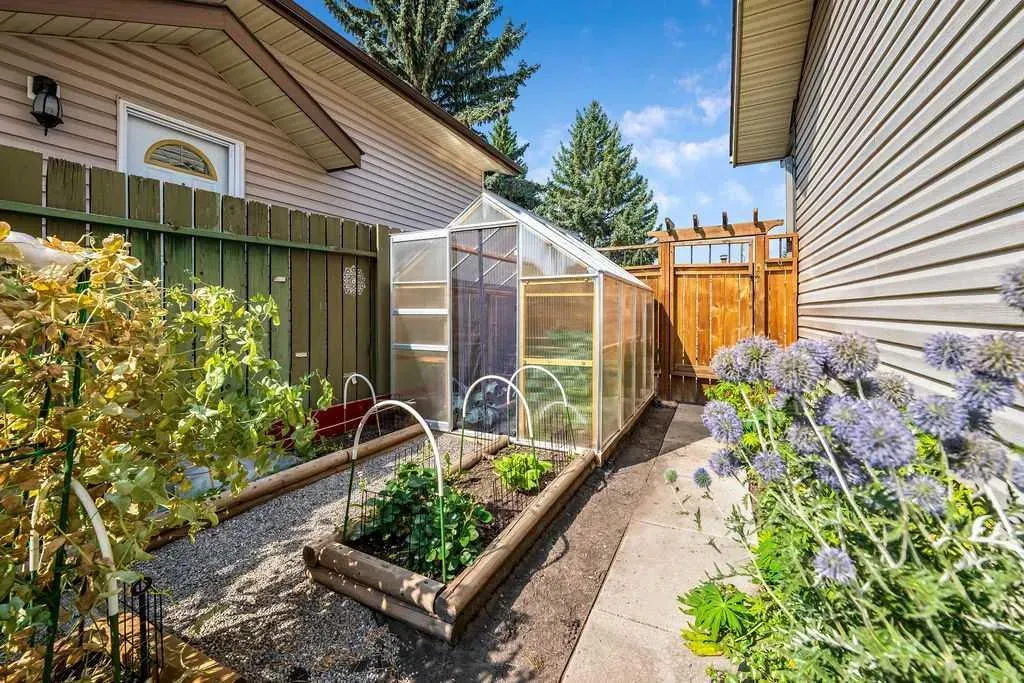 41 Midridge Gardens SE