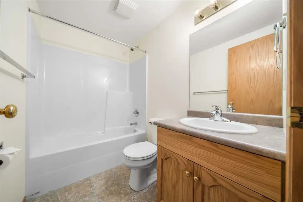 194 Sunrise Circle SW, #210