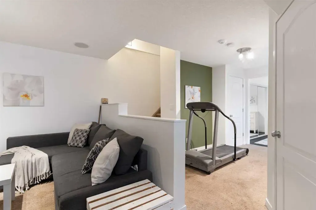 37 Legacy Gate SE