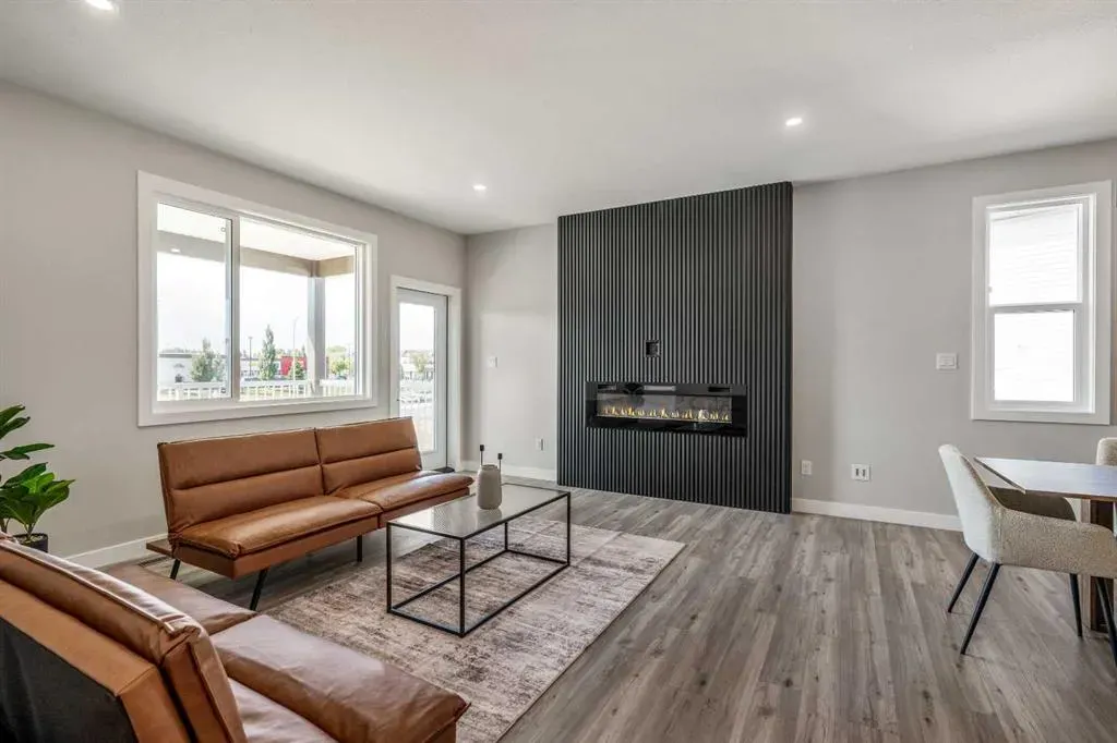413 Rivergrove Chase W