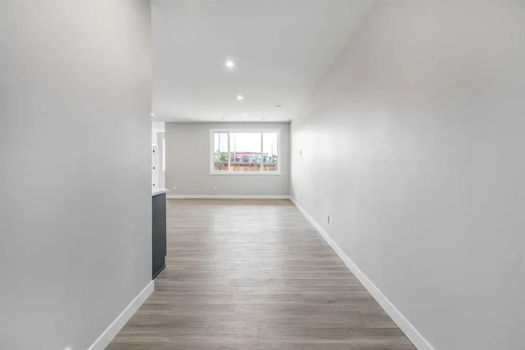 413 Rivergrove Chase W