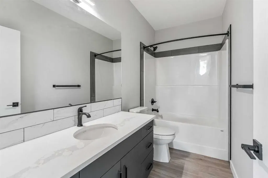 413 Rivergrove Chase W