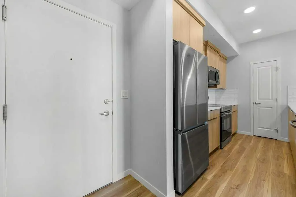 40 Carrington Plaza NW, #320