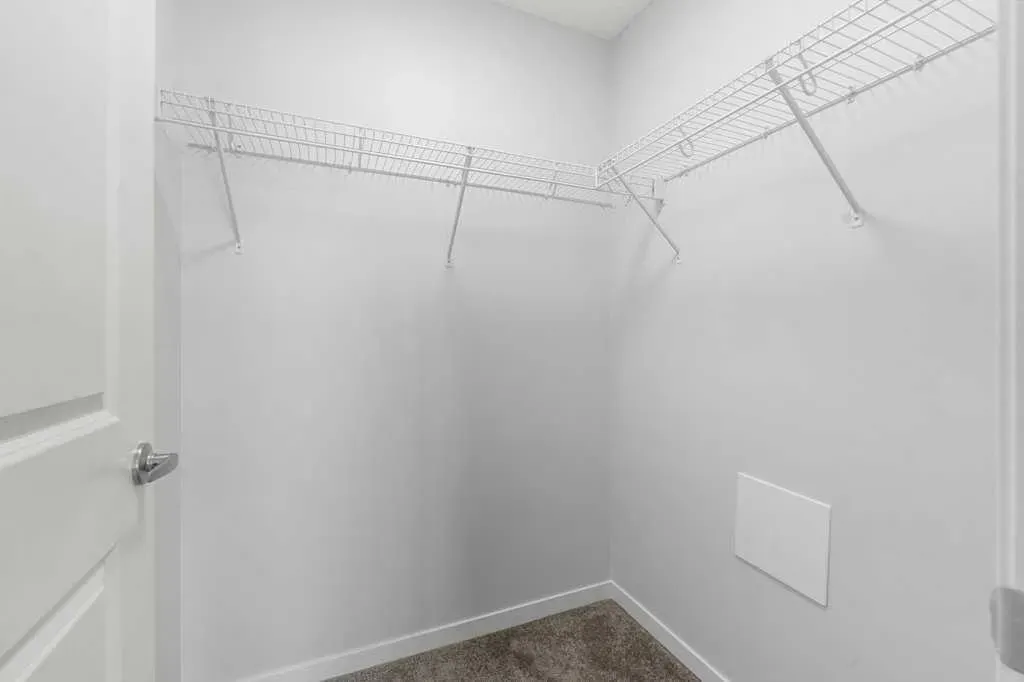 40 Carrington Plaza NW, #320