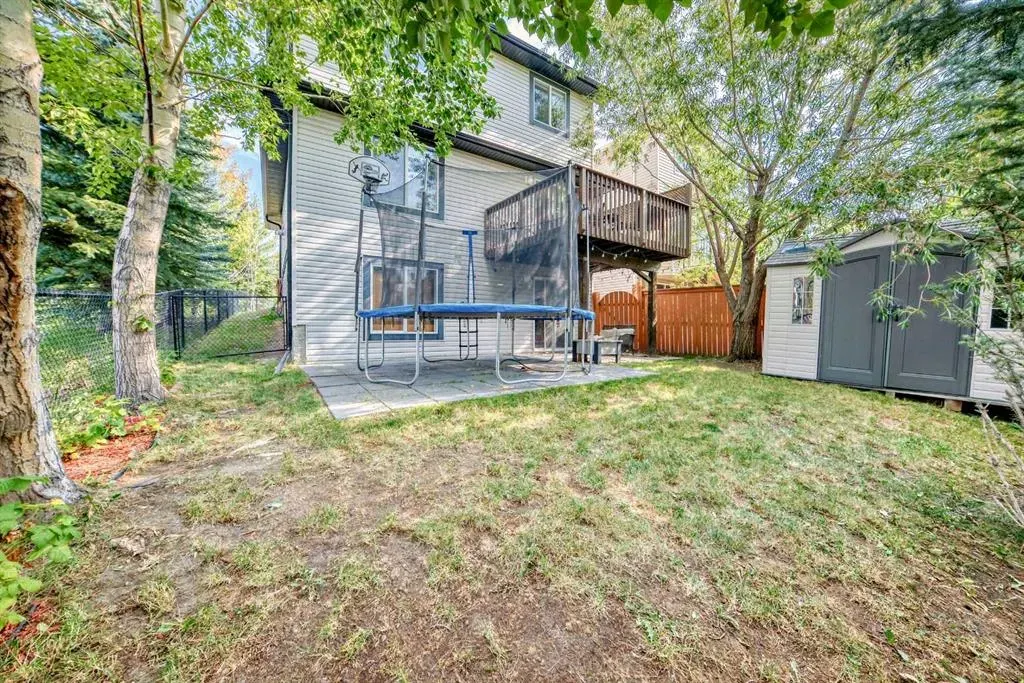 23 Rockyspring Green NW