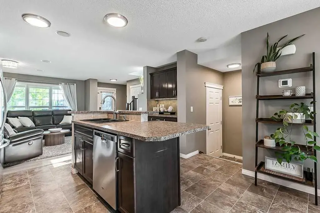 91 Cimarron Grove Close