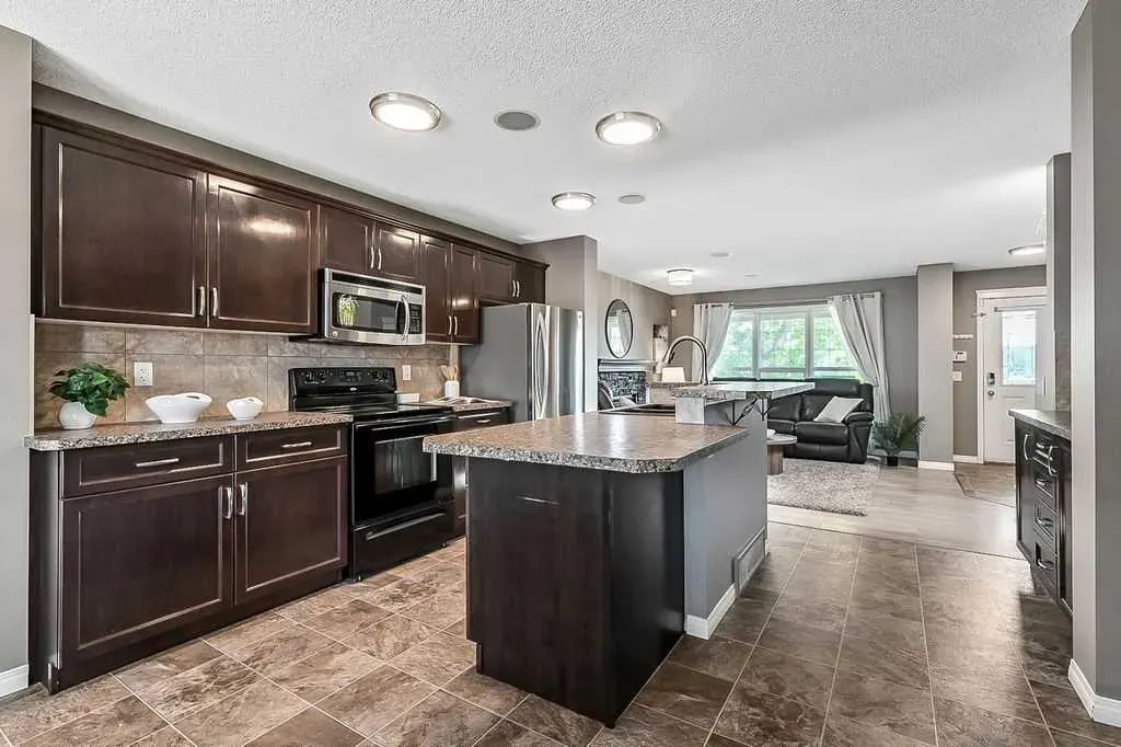 91 Cimarron Grove Close