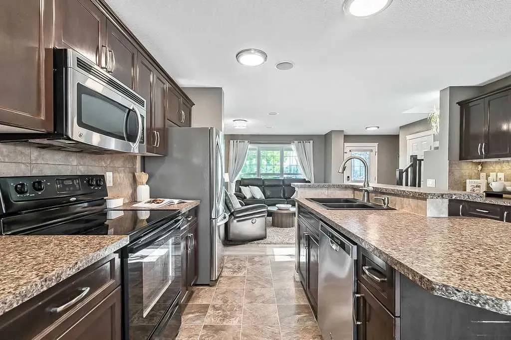 91 Cimarron Grove Close