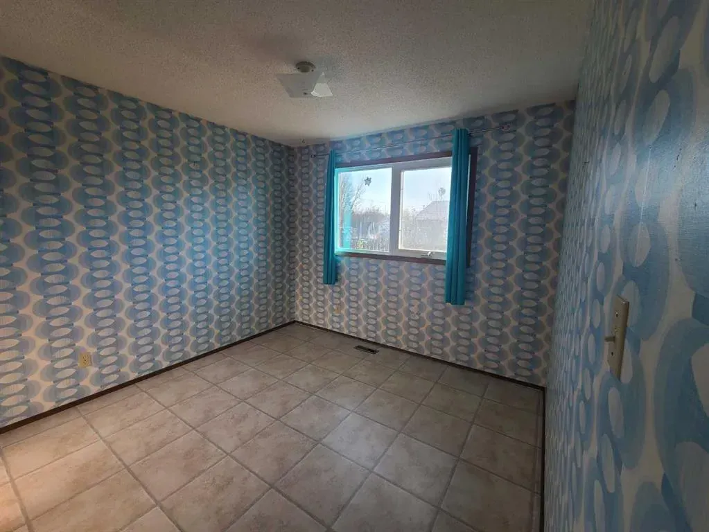 411 4th Street