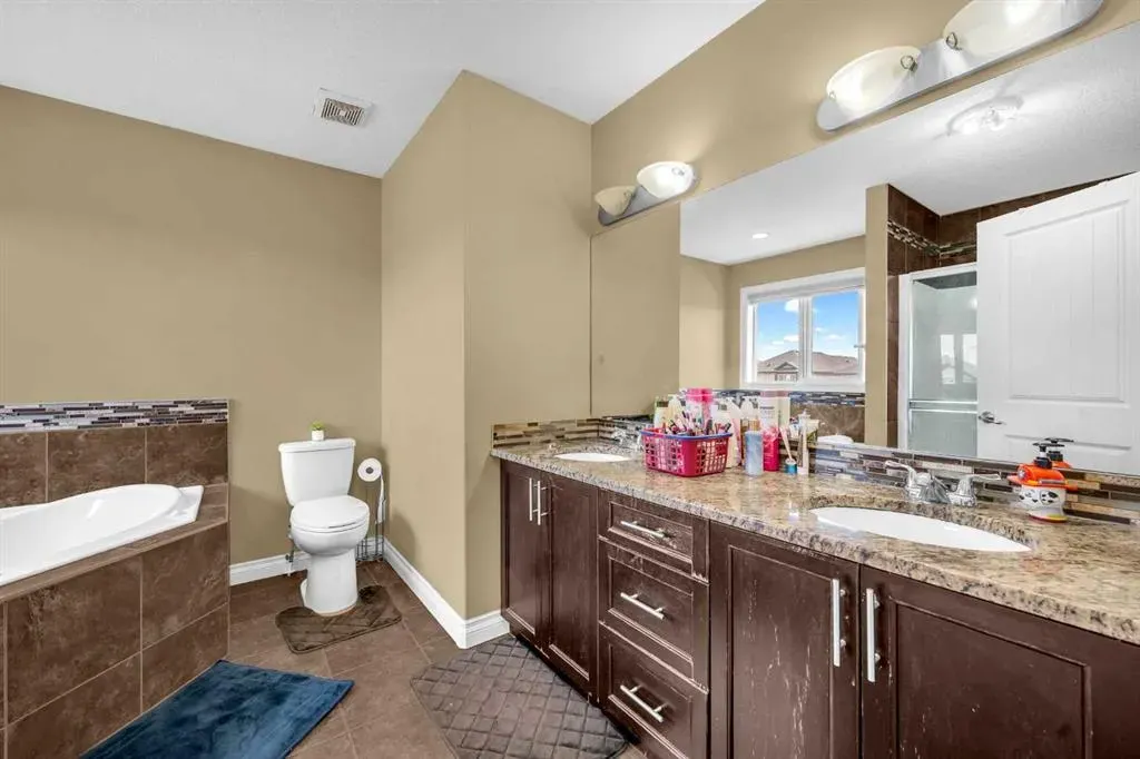 217 Taralake Manor NE